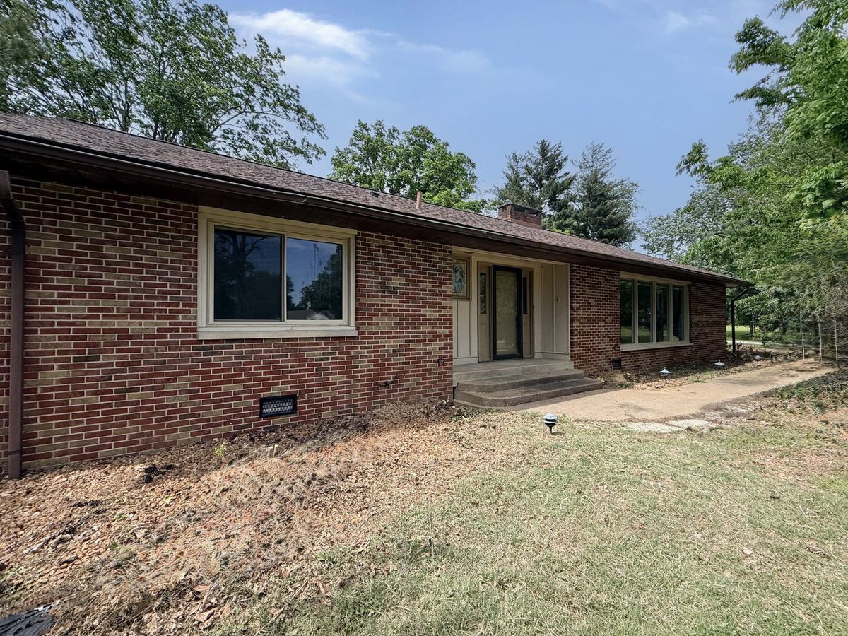 1400 Miller Drive, Herrin, IL 62948