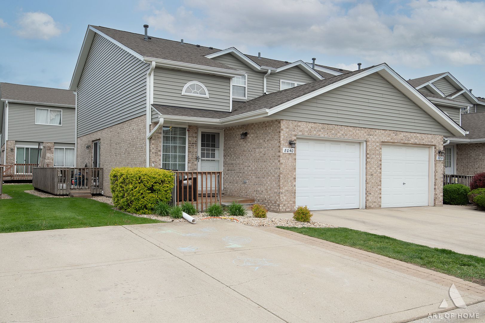 8040 Daniel Drive — Justice, IL 60458