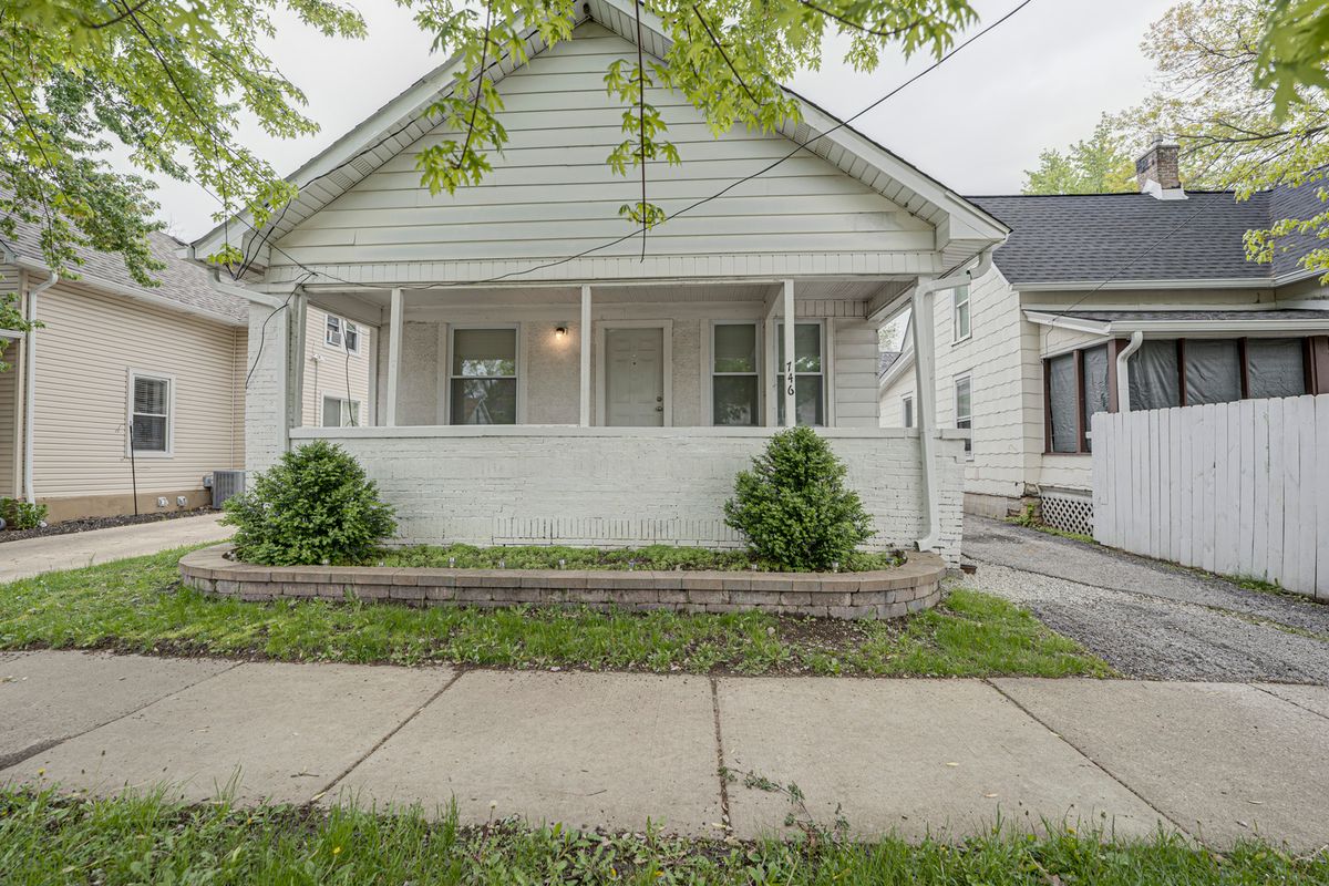 746 jackson Street, Aurora, IL 60505