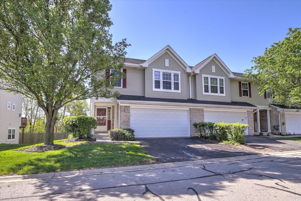 1331 Acorn Drive, Crest Hill, IL 60403