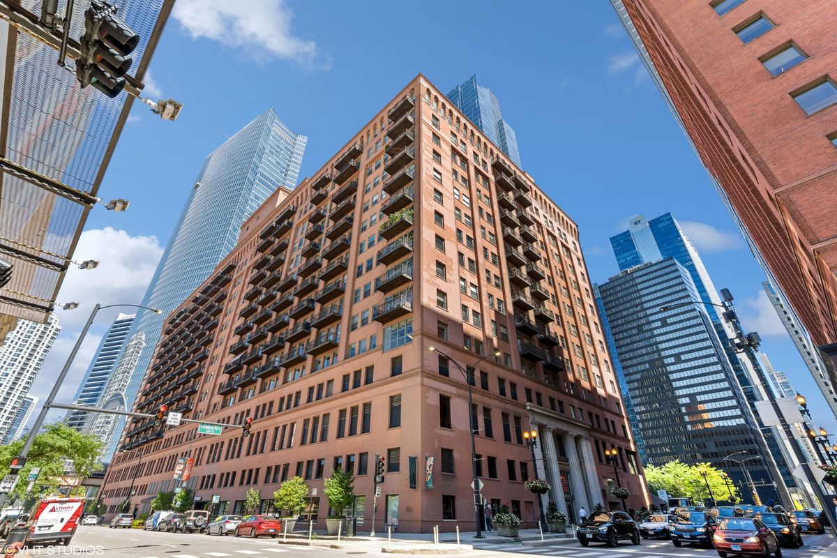 165 Canal Street, Chicago, IL 60606