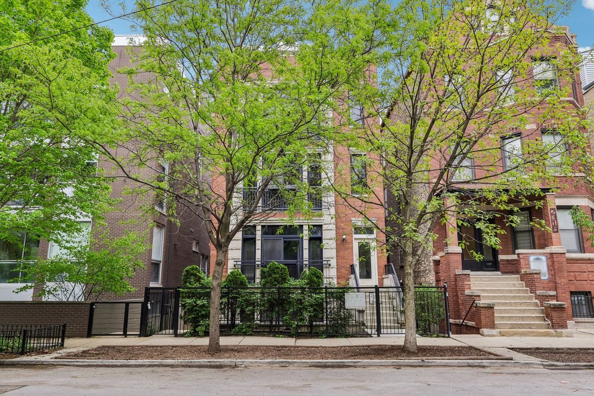 2319 Leavitt Street, Chicago, IL 60647