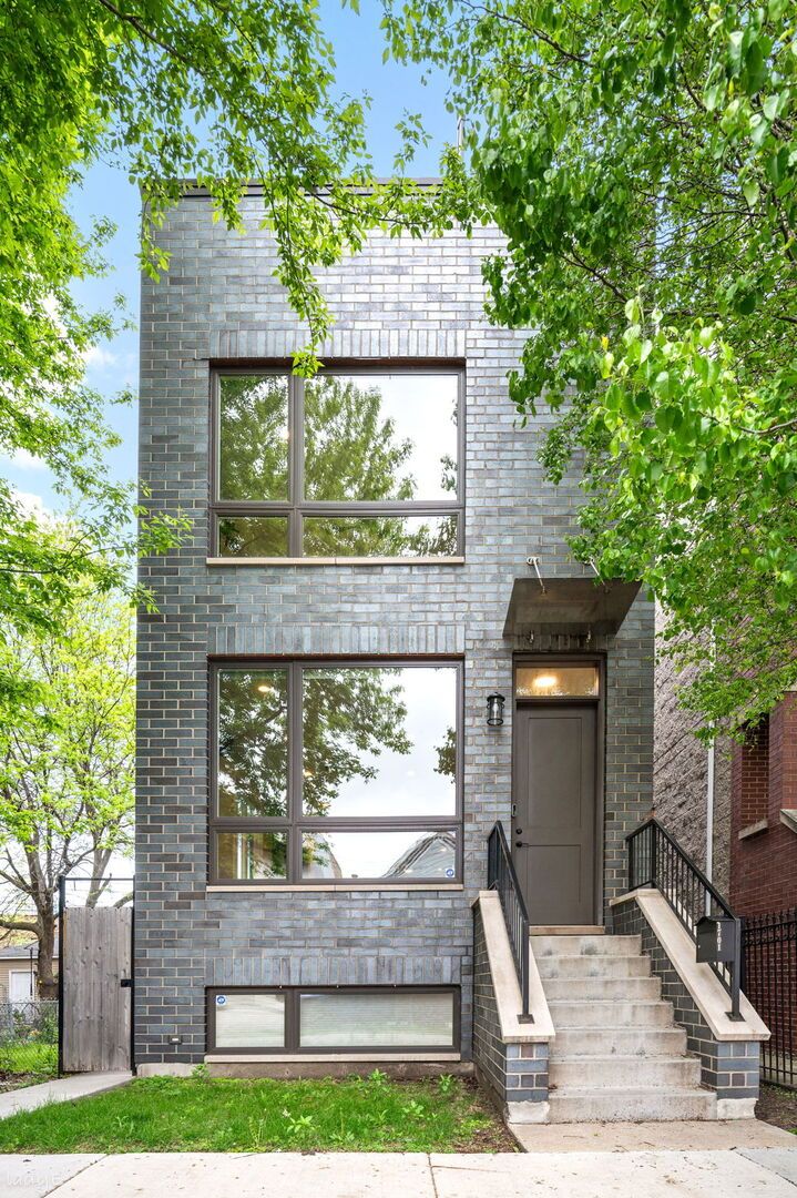1701 Jefferson Street, Chicago, IL 60616