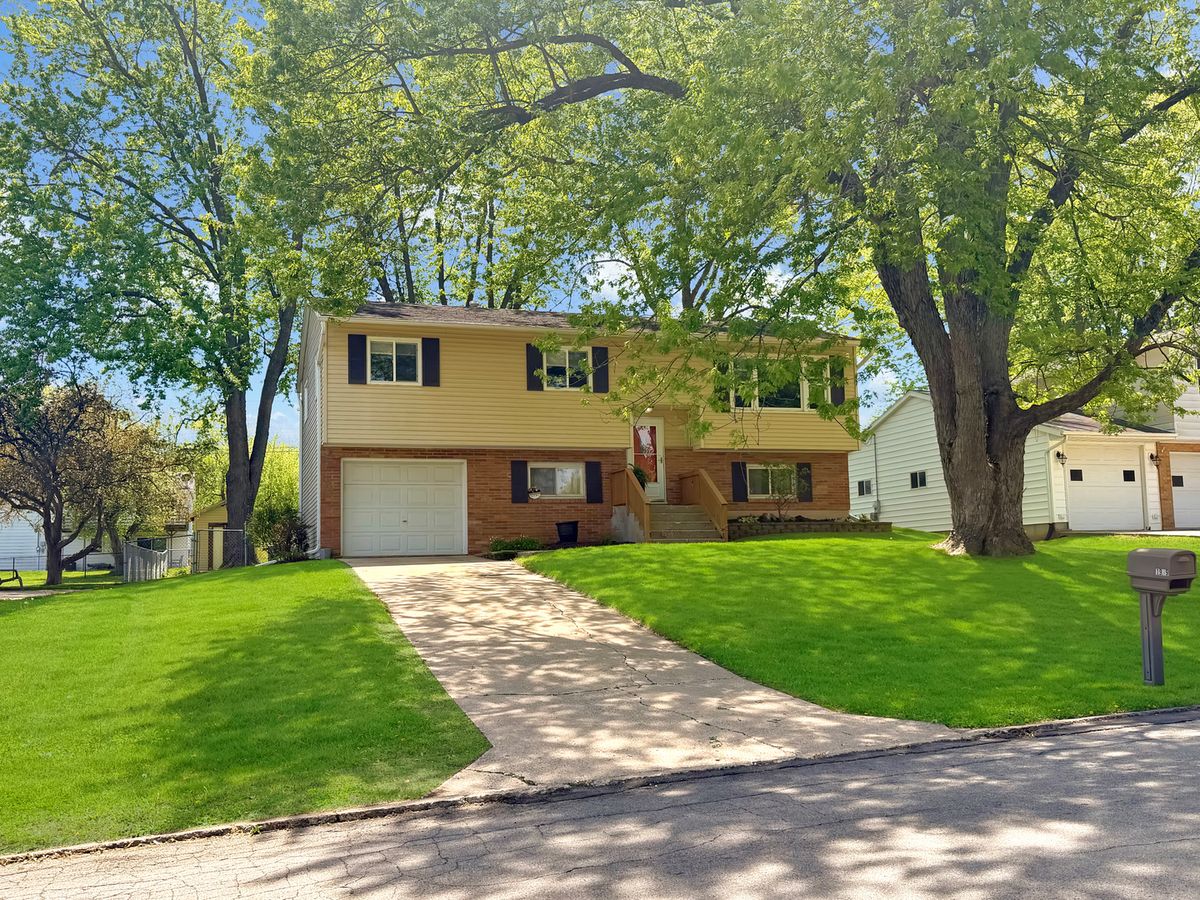 1939 Revere Street, Freeport, IL 61032