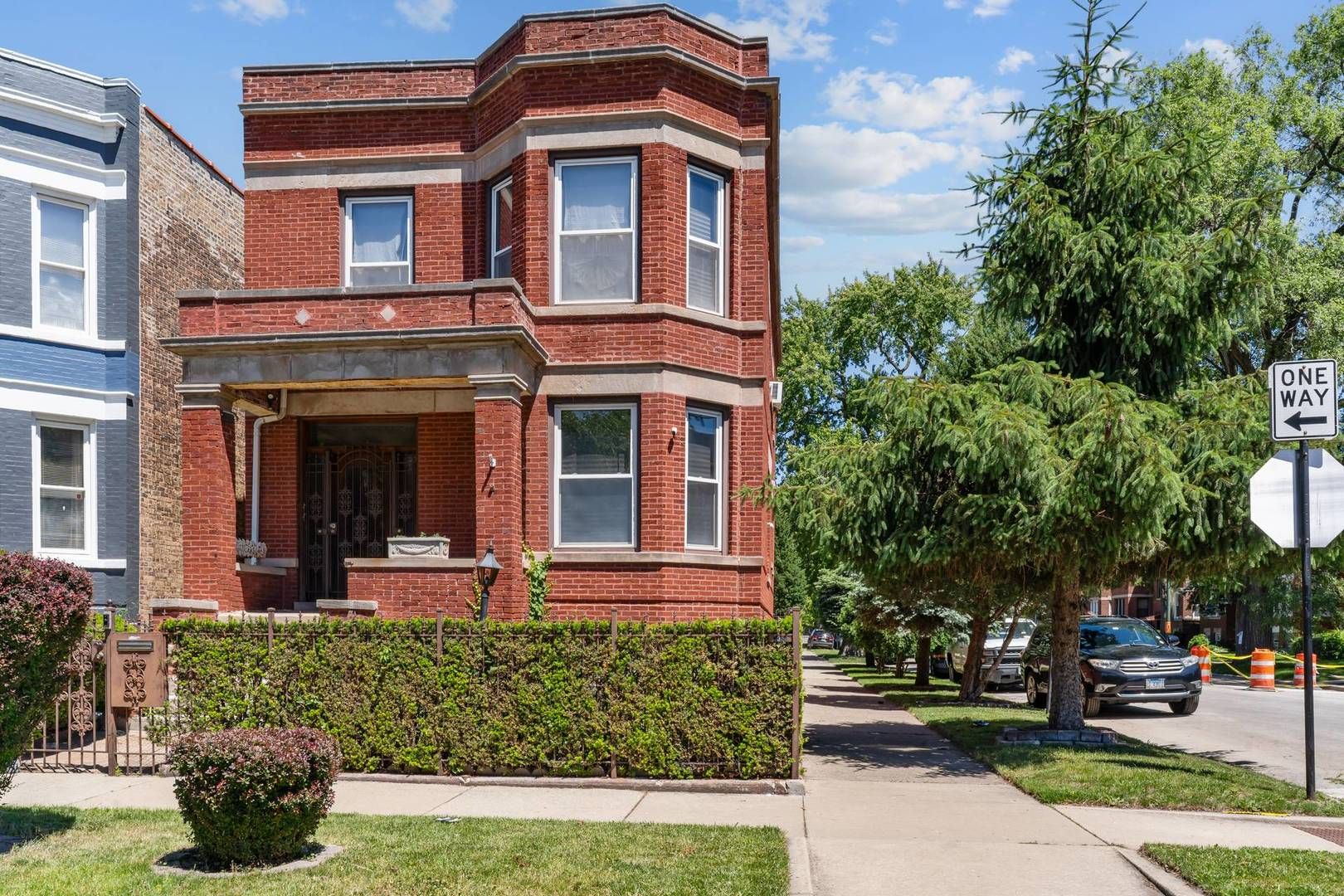 7357 S Perry Avenue — Chicago, IL 60621