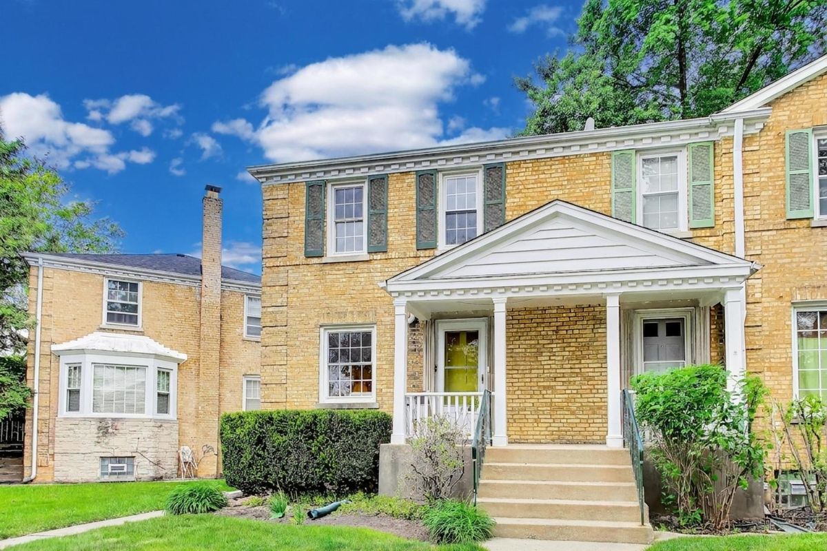 6436 N Oketo Avenue, Chicago, IL 60631