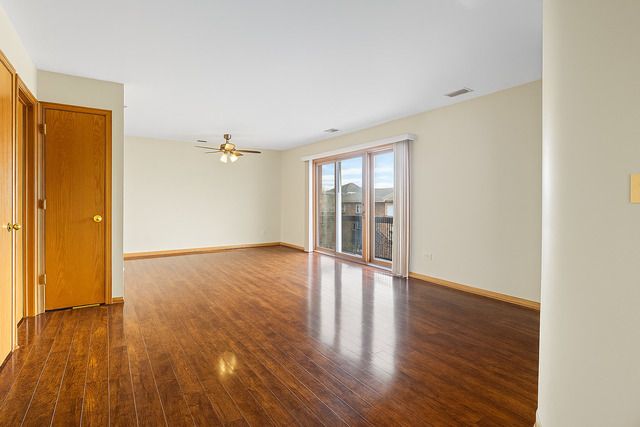 10710 Central Avenue #3D, Chicago Ridge, IL 60415