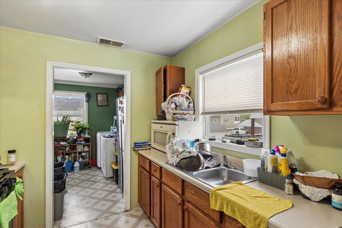 403 Highmoor Drive, Round Lake Park, IL 60073