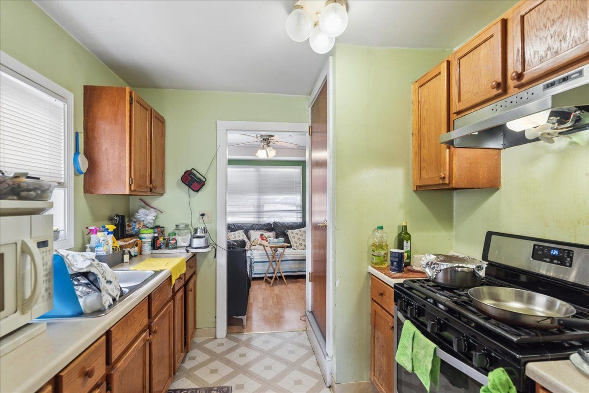 403 Highmoor Drive, Round Lake Park, IL 60073