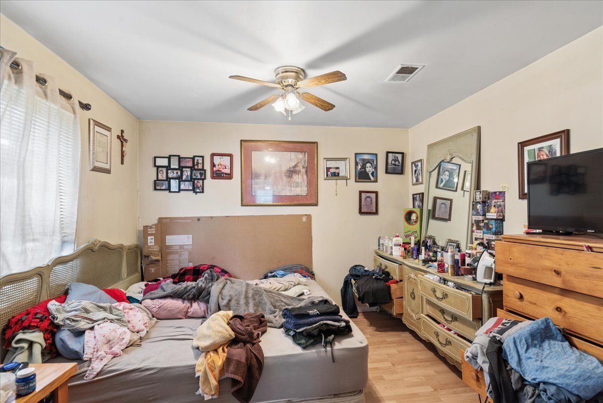 403 Highmoor Drive, Round Lake Park, IL 60073