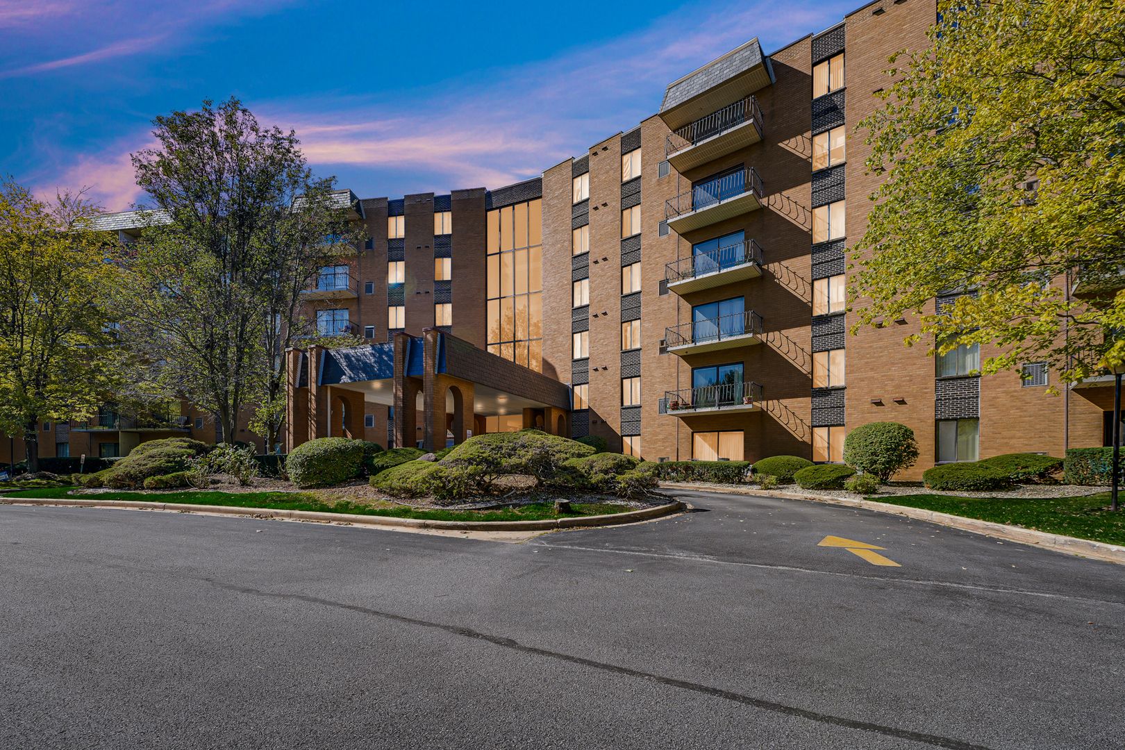 900 W Sunset Drive #309 — Glenwood, IL 60425