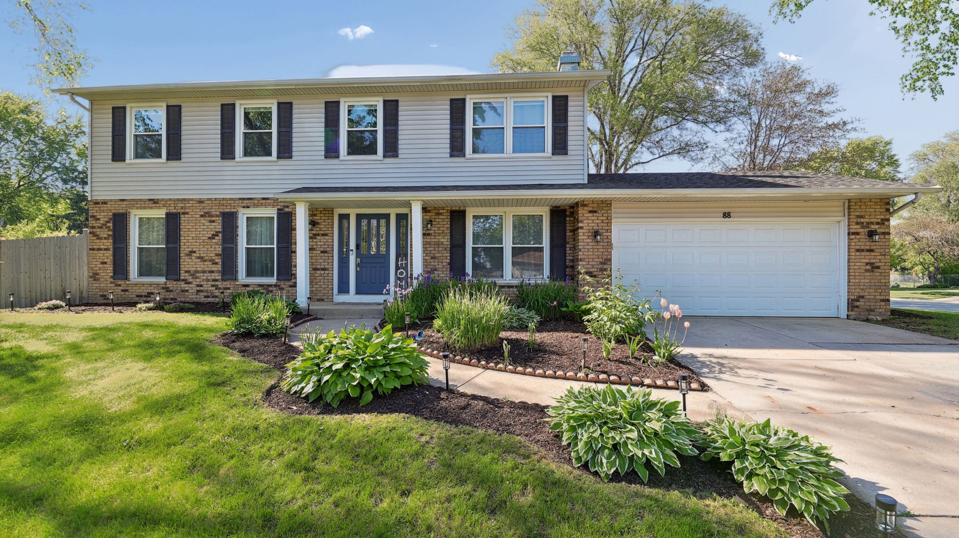 88 Devonshire Circle — Elgin, IL 60123