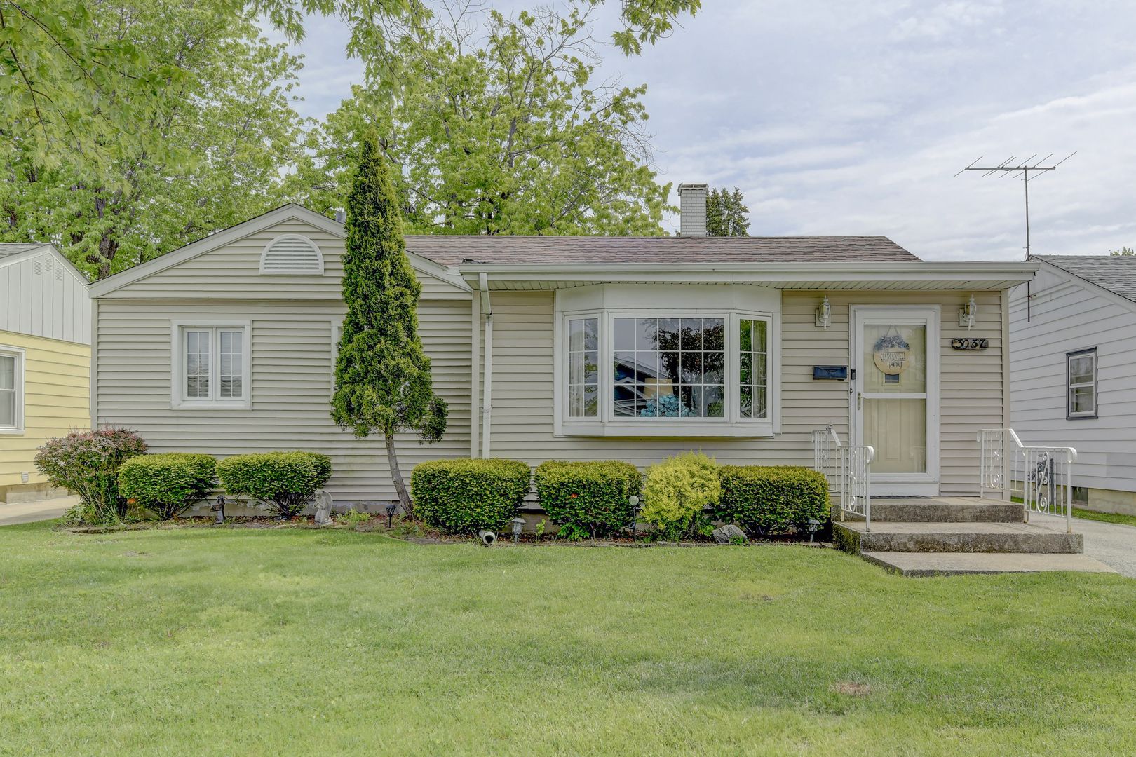 3037 Enterprise Park Avenue — South Chicago Heights, IL 60411