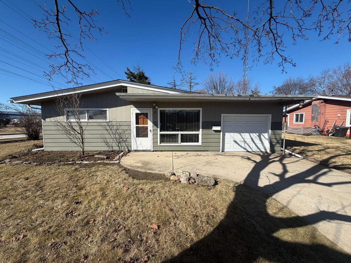28 Willow Way, North Aurora, IL 60542