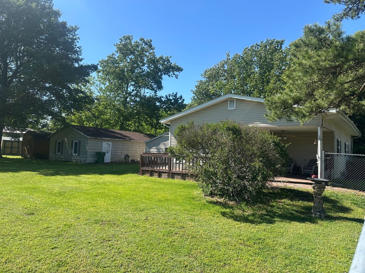 204 W Coal Street, Buckner, IL 62819