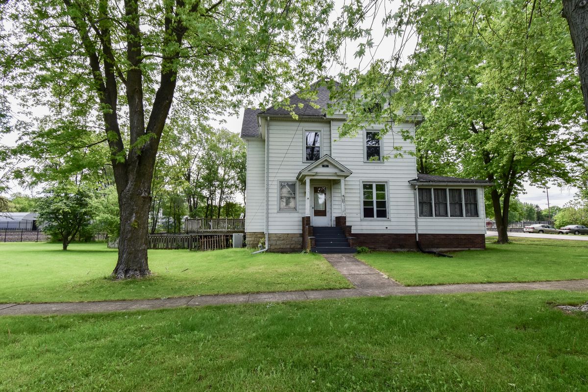 300 N Wolf Street, Odell, IL 60460