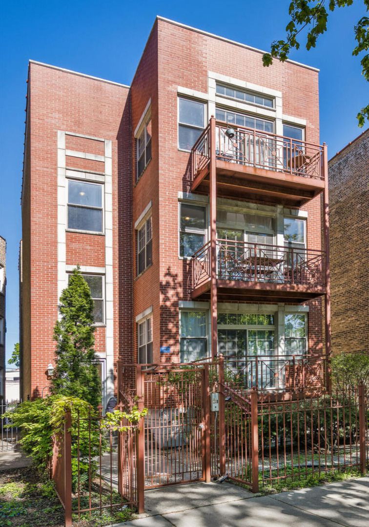 6507 Bosworth Avenue, Chicago, IL 60626