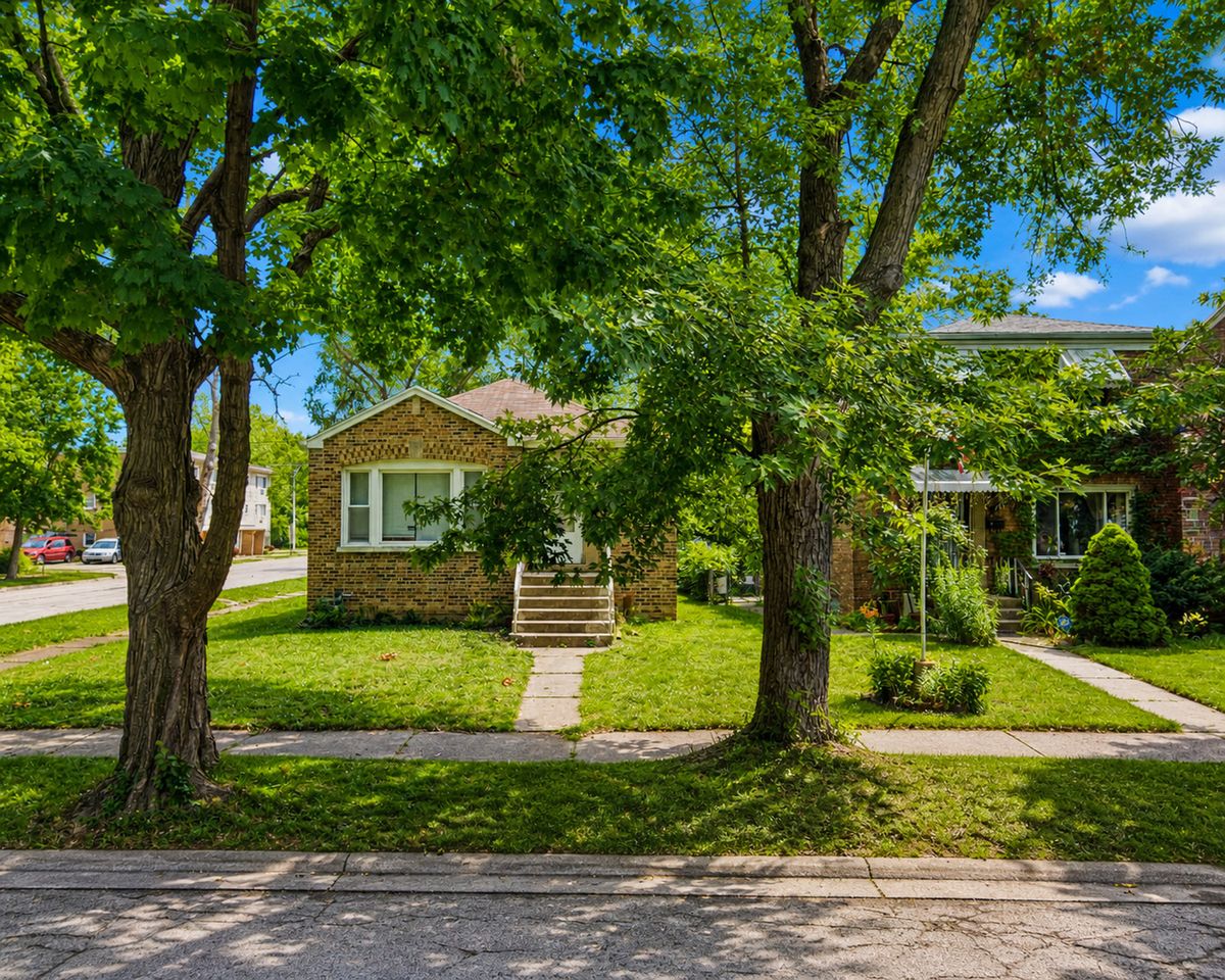 14101 EDBROOKE Avenue, Riverdale, IL 60827