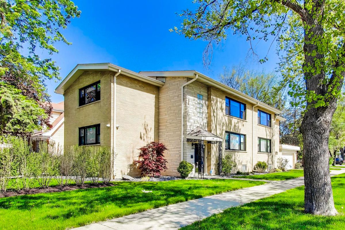 1108 Fortuna Avenue, Park Ridge, IL 60068