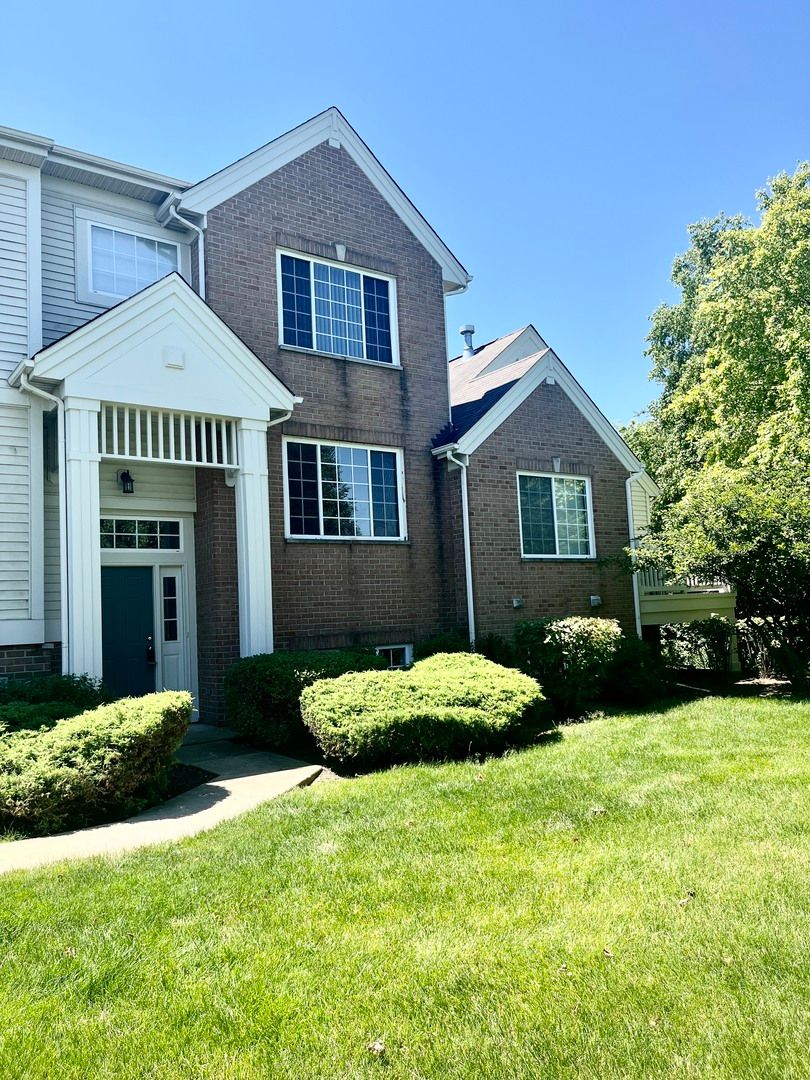 4323 Savoy Lane #4323 — McHenry, IL 60050