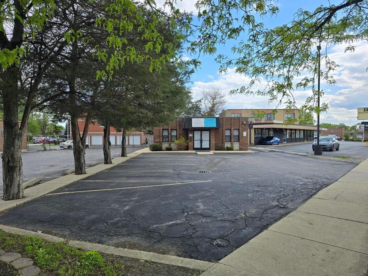 9629 SOUTHWEST Highway, Oak Lawn, IL 60453