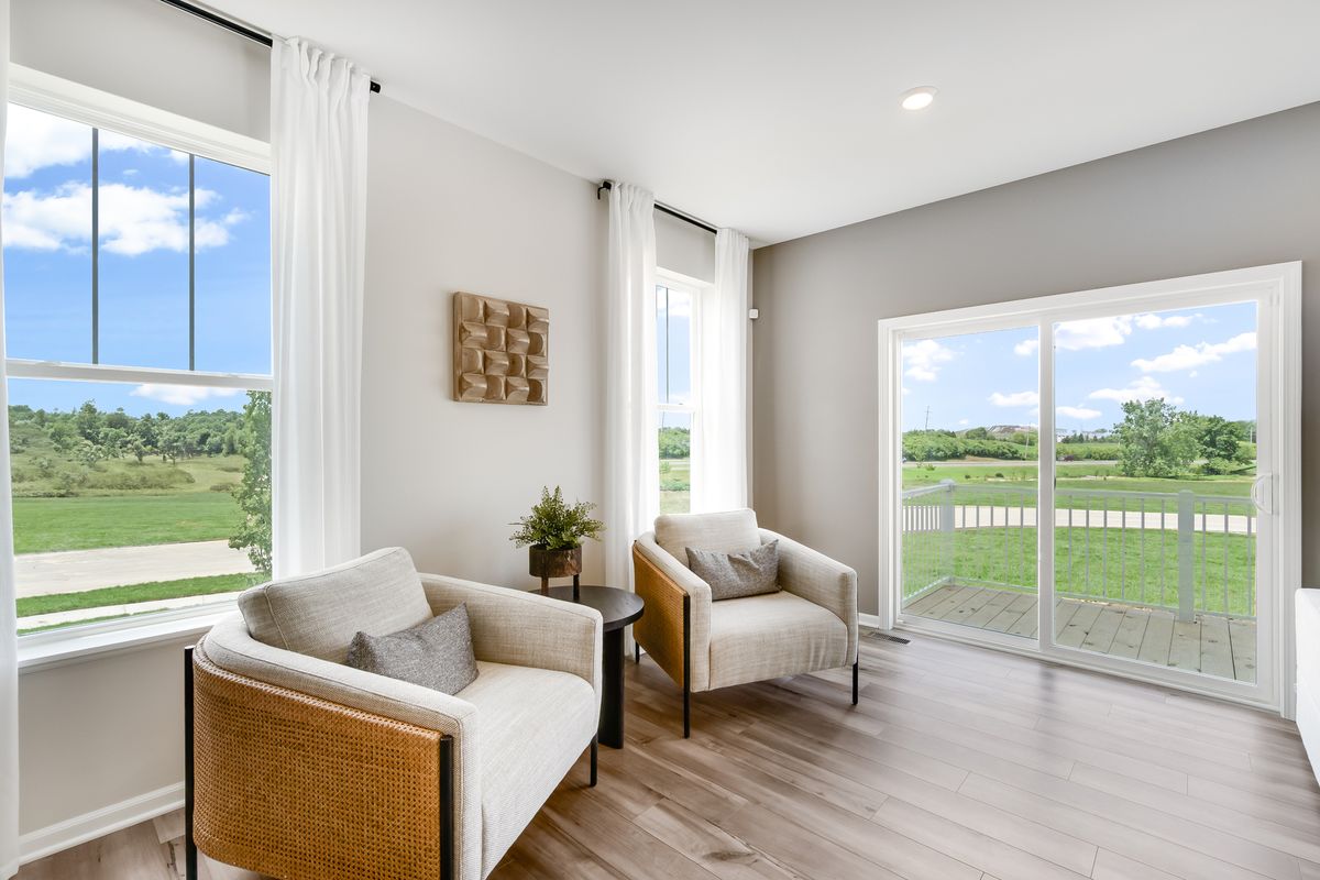 430 Red Oak Circle, Volo, IL 60020