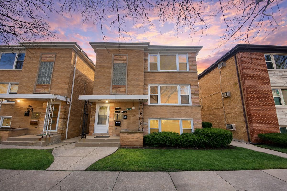 1124 hannah Avenue, Forest Park, IL 60130