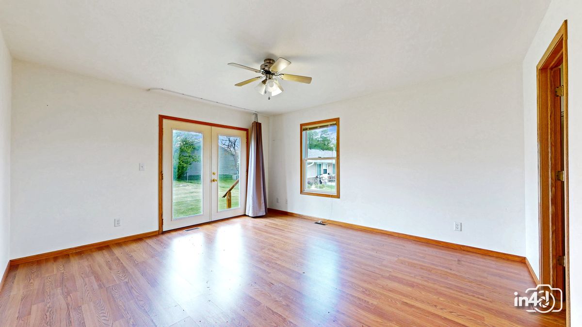 247-253 N Cross Street, Sycamore, IL 60178