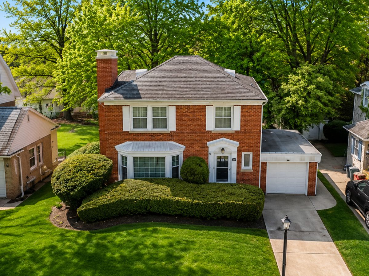 6822 Kenton Avenue, Lincolnwood, IL 60712