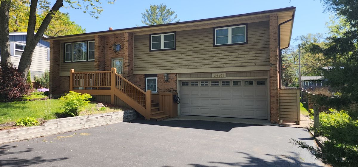 34611 Iroquois Trail, McHenry, IL 60051