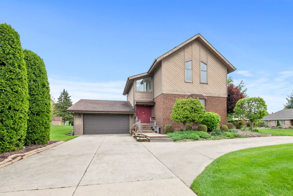 13657 Parker Road, Homer Glen, IL 60491