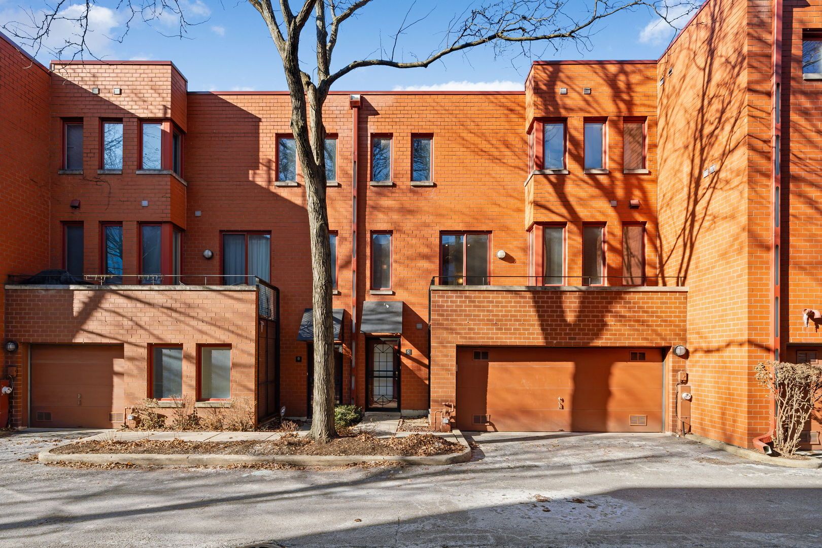 1312 S Federal Street #C — Chicago, IL 60605