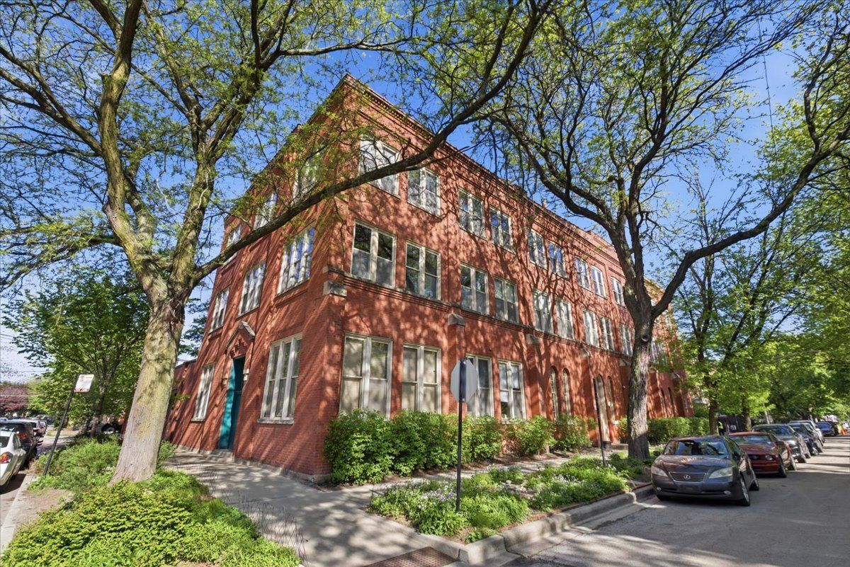 2510 Wayne Avenue, Chicago, IL 60614
