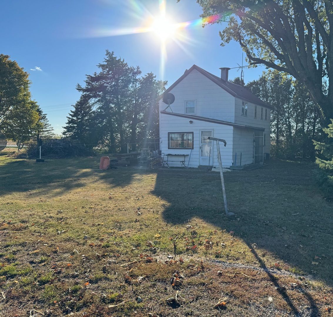 2301 County Road 3300 N, Gifford, IL 61847