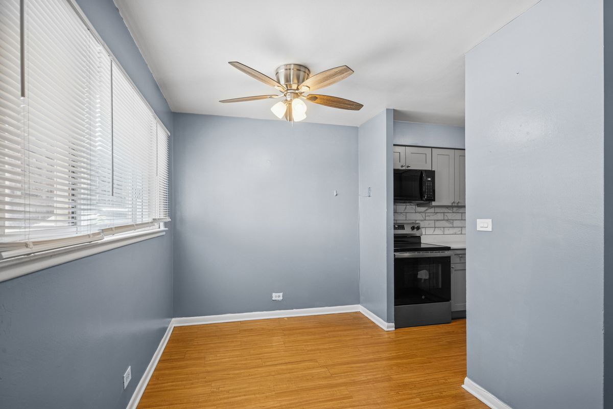 7201 W Wellington Avenue #D-1, Elmwood Park, IL 60707