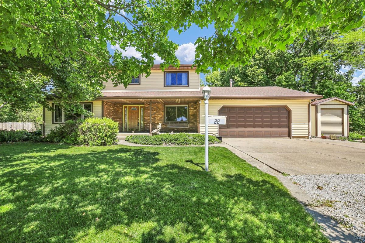 28 Dunlap Drive, Sidney, IL 61877