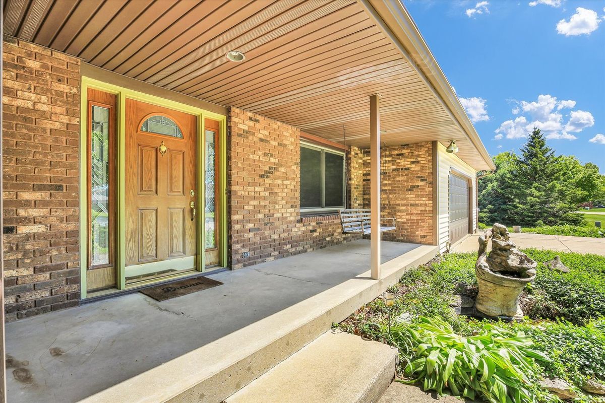 28 Dunlap Drive, Sidney, IL 61877