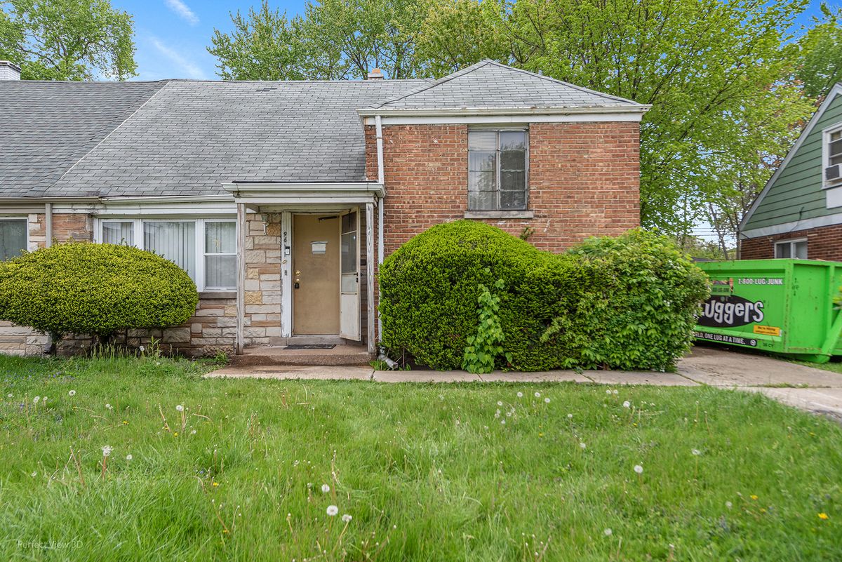 9611 Oglesby Avenue, Chicago, IL 60617
