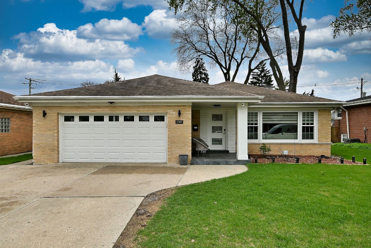 2307 Edna Avenue, Park Ridge, IL 60068
