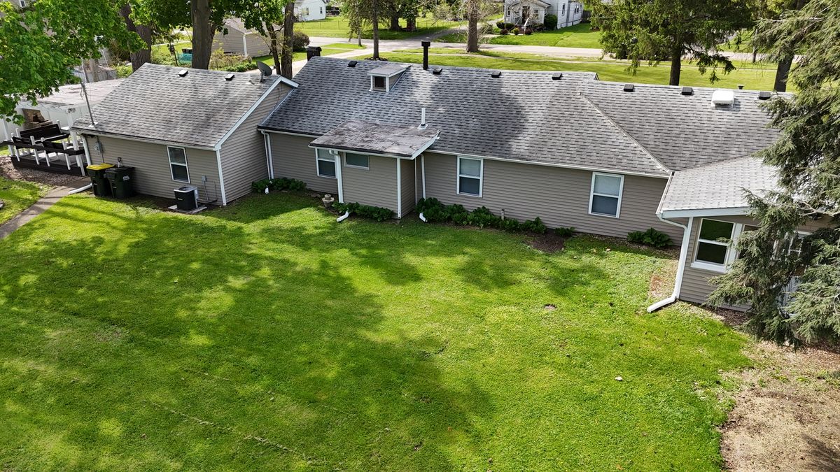 221 Central Avenue, Genoa, IL 60135