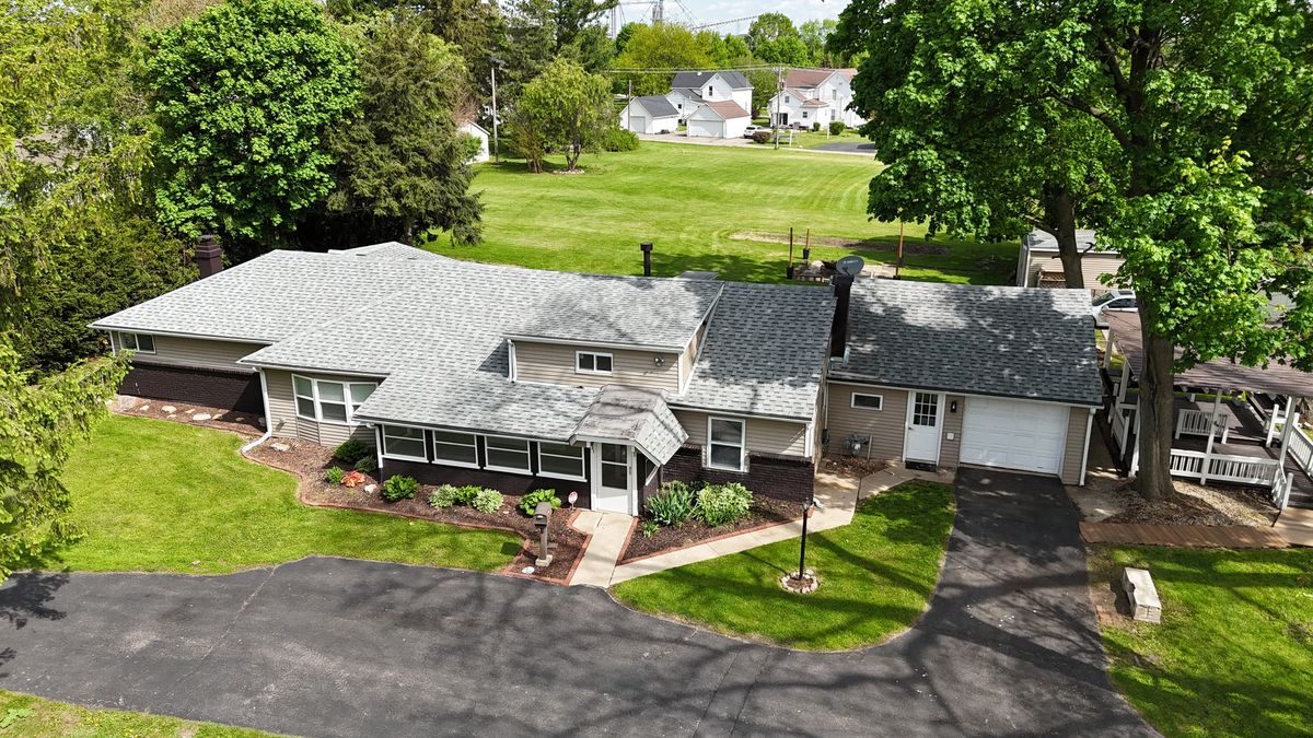 221 Central Avenue, Genoa, IL 60135