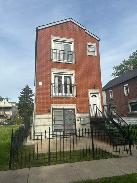 5406 Loomis Boulevard, Chicago, IL 60609