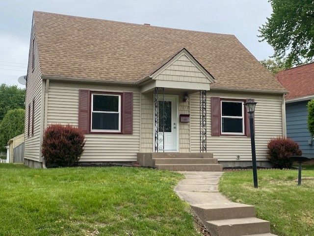 2927 13th Avenue — Moline, IL 61265