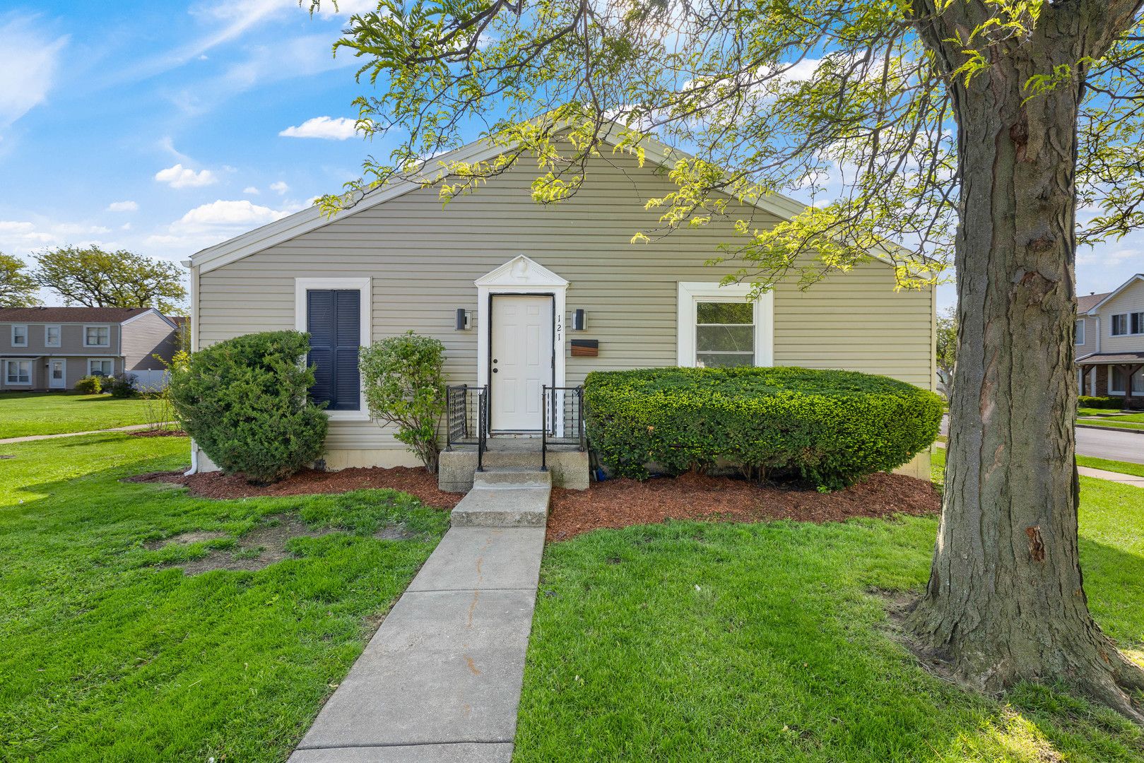 121 Williamsburg Road — Country Club Hills, IL 60478