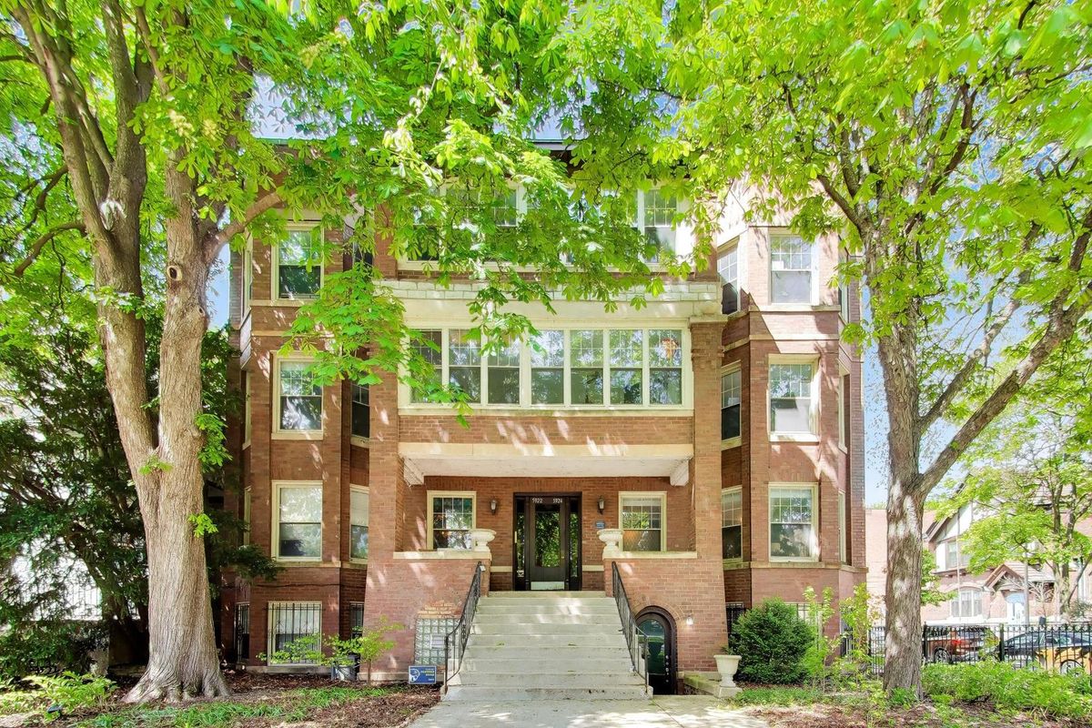 5924 MAGNOLIA Avenue, Chicago, IL 60660