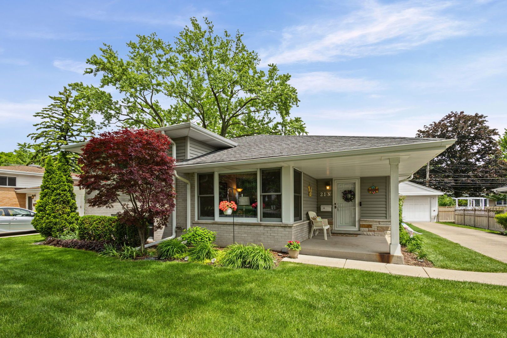 21 N Waterman Avenue — Arlington Heights, IL 60004