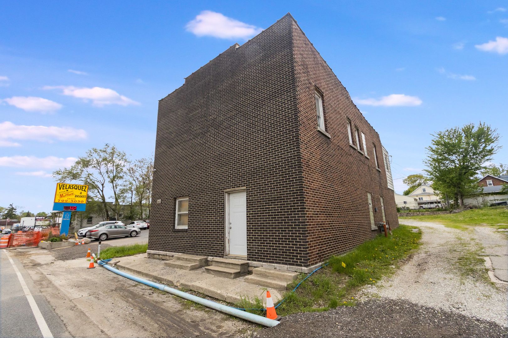 1917 N Broadway Street — Crest Hill, IL 60403