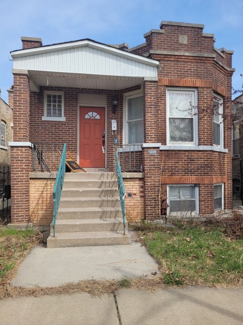 3229 Springfield Avenue, Chicago, IL 60623
