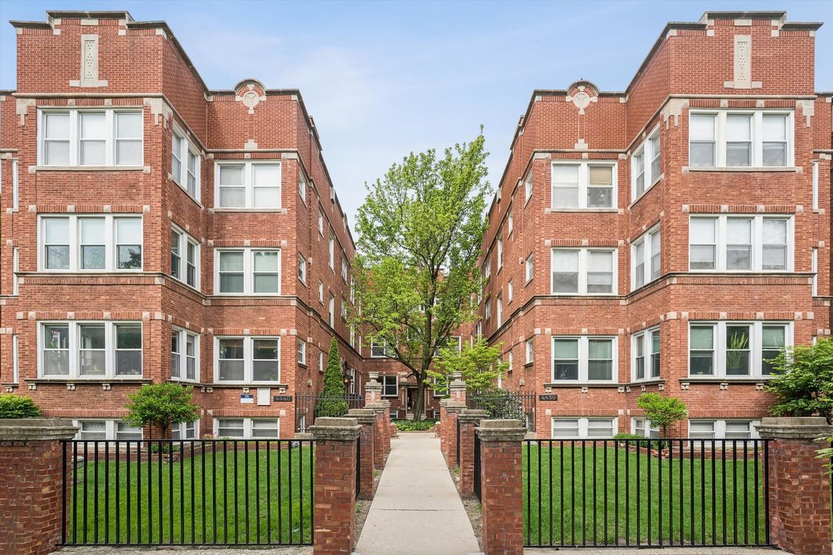 4448 Beacon Street, Chicago, IL 60640
