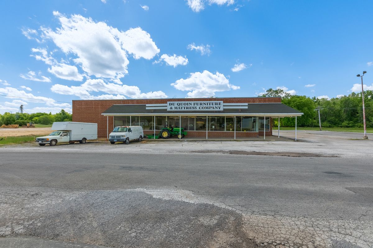 745B Sunset Avenue, Duquoin, IL 62832